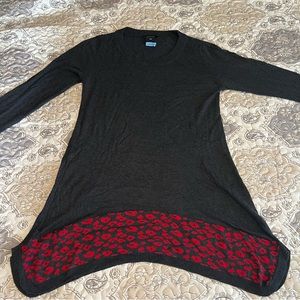 Alison Sheri Tunic Size Medium